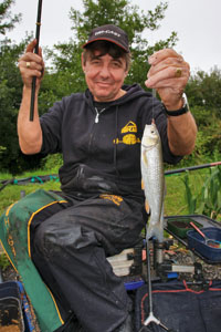 XRS-2K4 Feeder Rod in Action 